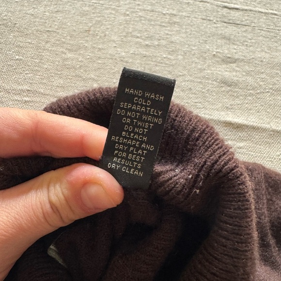 100% Cashmere Chocolate Brown Turtleneck Sweater - Picture 7 of 7